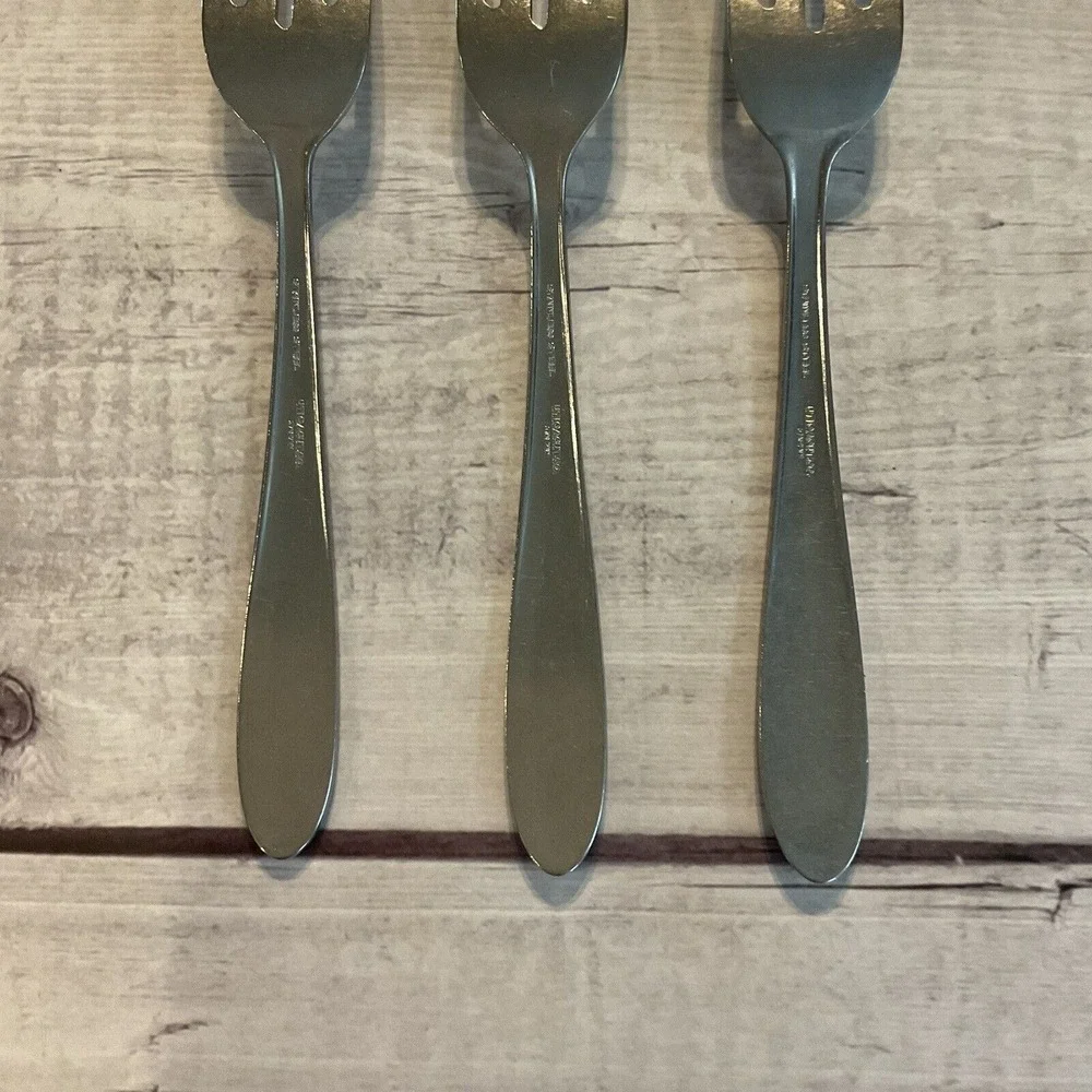 Stanley Roberts Rogers Stainless Flatware COURTSHIP 3 Salad Dessert Forks Korea